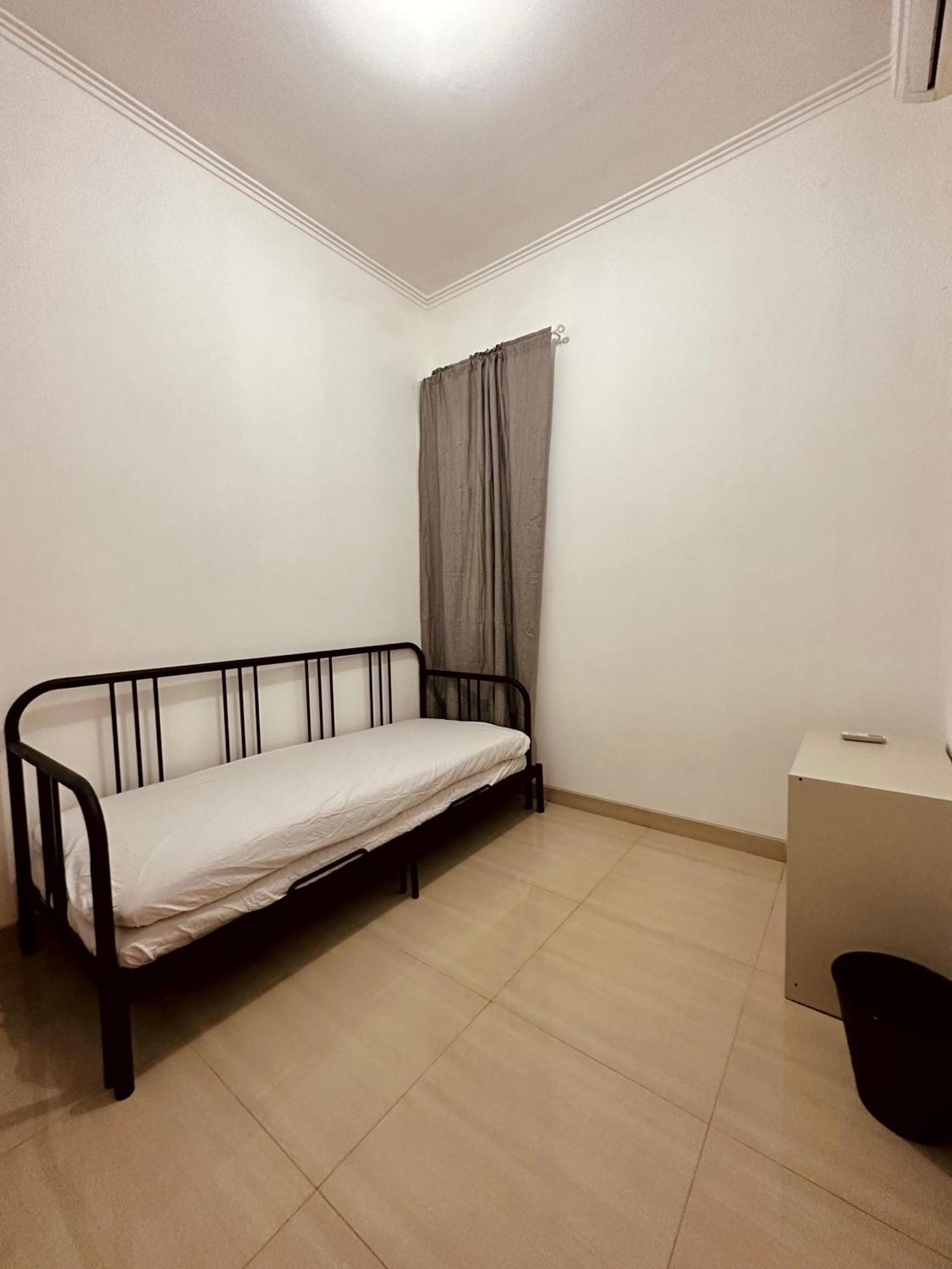 4-Bedroom Home In South Jakarta Nuansa Swadarma Residence By Le Ciel Hospitality מראה חיצוני תמונה
