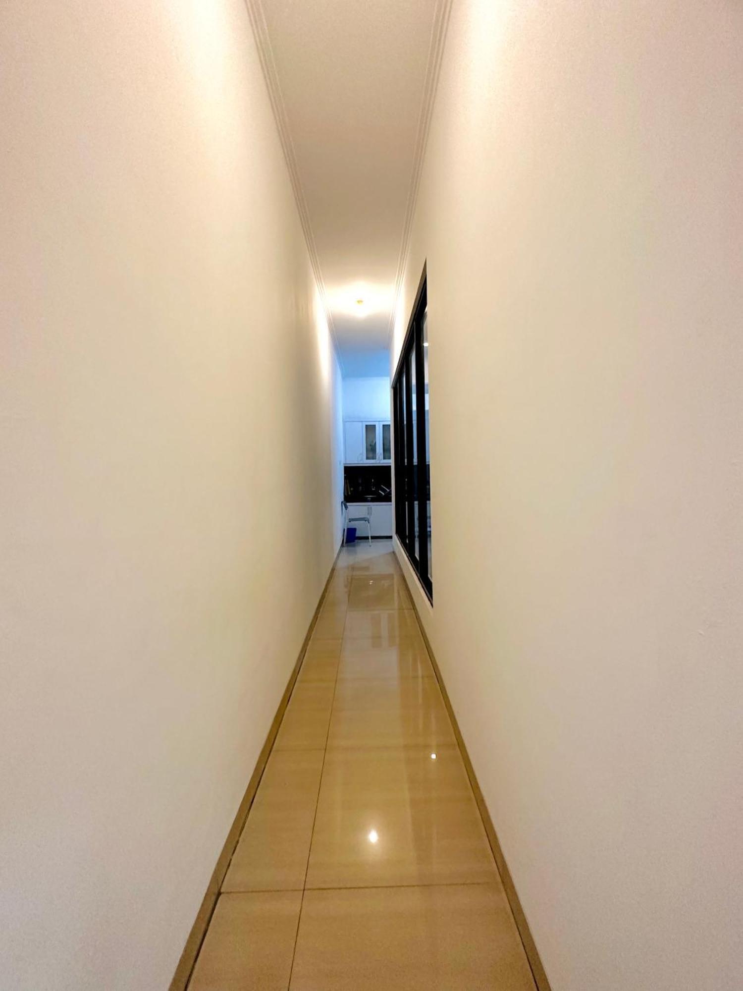 4-Bedroom Home In South Jakarta Nuansa Swadarma Residence By Le Ciel Hospitality מראה חיצוני תמונה